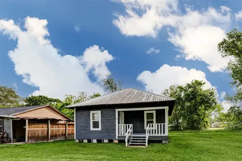 215 Clarence Street Dayton TX 77535