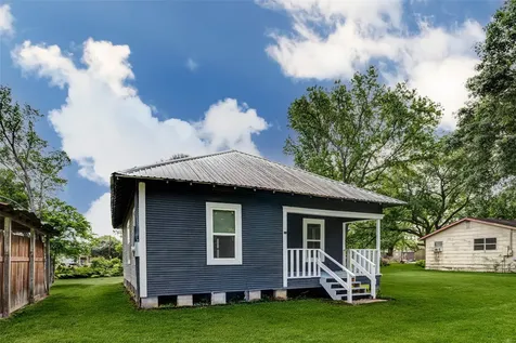 215 Clarence Street Dayton TX 77535