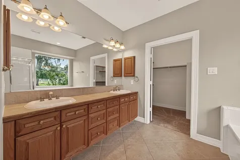 1118 Indian Ridge Rosharon TX 77583