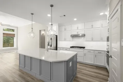311 Pilazzo Street Montgomery TX 77316