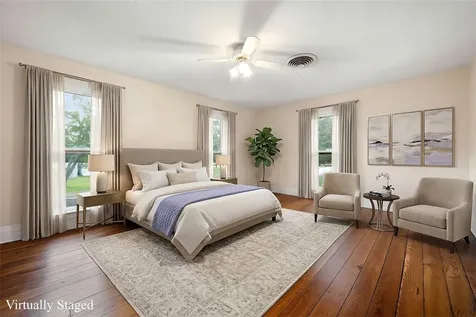 816 W Adoue Street Alvin TX 77511