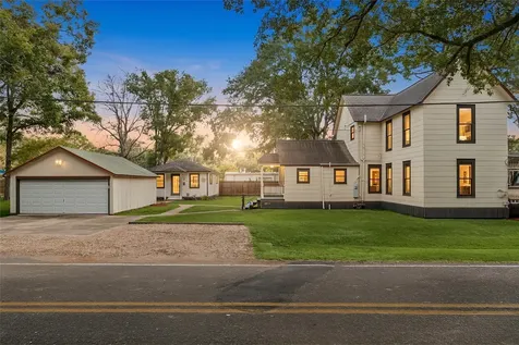 816 W Adoue Street Alvin TX 77511