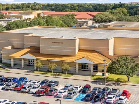 816 W Adoue Street Alvin TX 77511