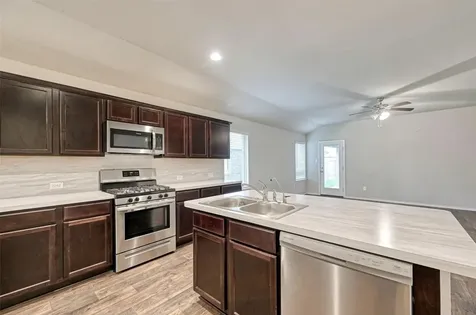 15506 Bosque Viejo Trail Channelview TX 77530
