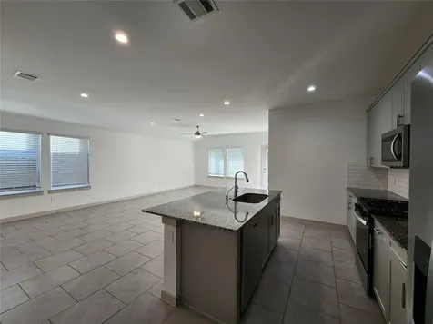 4934 Natchez Trace Arcola TX 77545