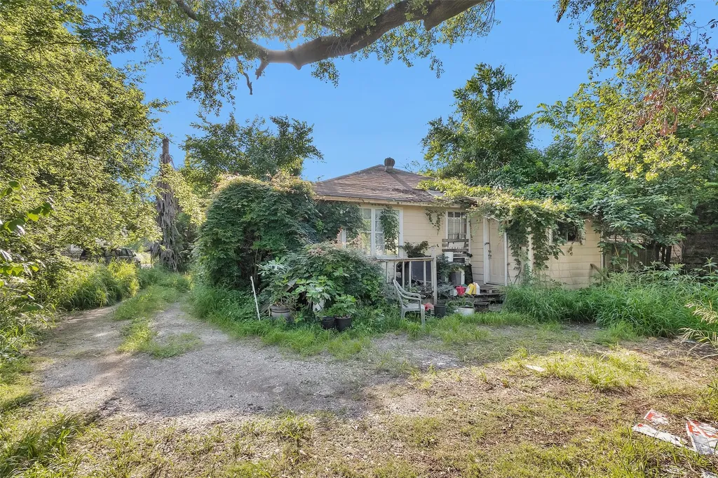 5606 Enid Street Houston TX 77009