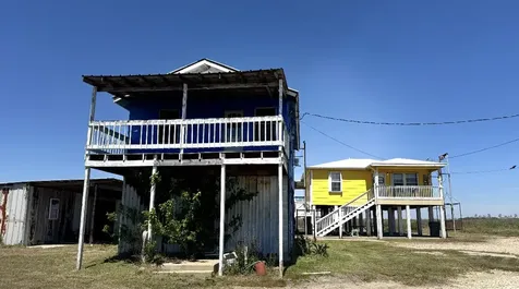 7437 S 7th Avenue Sabine Pass TX 77655
