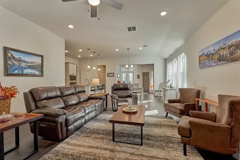 332 N Arrowhead Lane Montgomery TX 77316