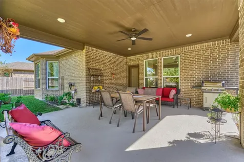 332 N Arrowhead Lane Montgomery TX 77316