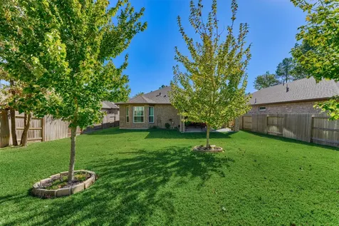 332 N Arrowhead Lane Montgomery TX 77316