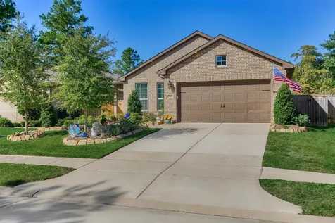 332 N Arrowhead Lane Montgomery TX 77316
