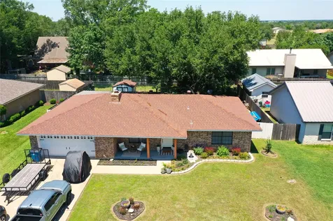 1105 La Villeta Street Mexia TX 76667