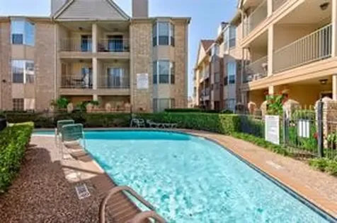 12550 Whittington Drive 814 Houston TX 77077