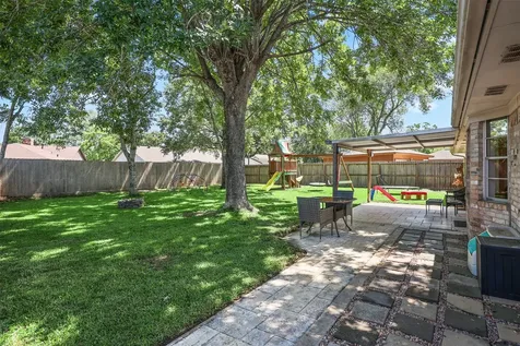 1819 Meadow Creek Drive Pearland TX 77581