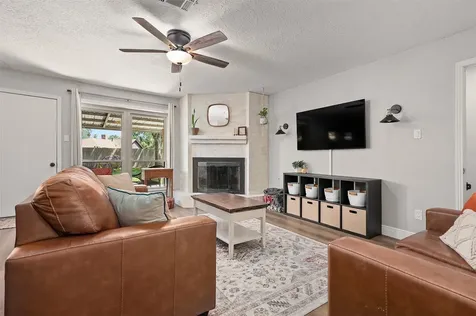 1819 Meadow Creek Drive Pearland TX 77581