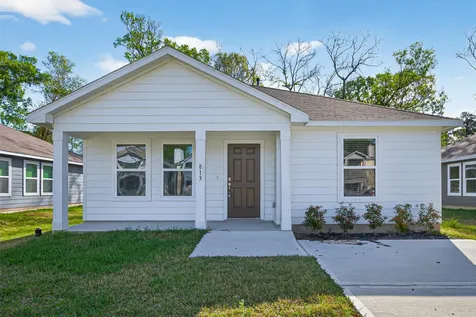 813 Jefferson Avenue Cleveland TX 77327