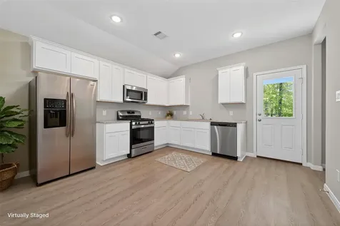 813 Jefferson Avenue Cleveland TX 77327