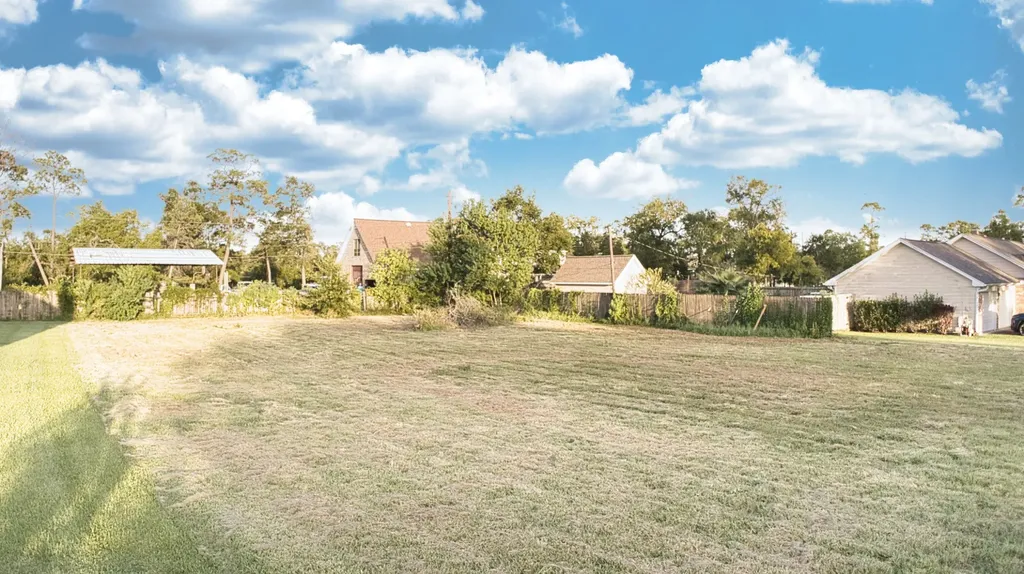 0 E Country Club Drive Shoreacres TX 77571