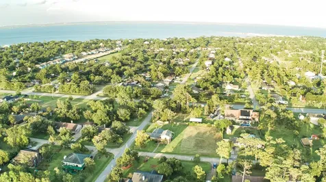 0 E Country Club Drive Shoreacres TX 77571