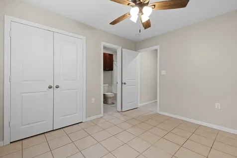 119 South Bend Court B Willis TX 77378