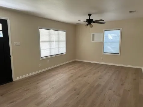 719 Eckel Street La Grange TX 78945