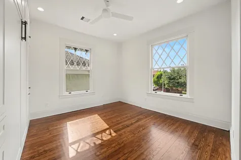 404 Avondale Street Houston TX 77006