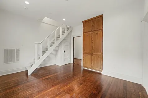 404 Avondale Street Houston TX 77006
