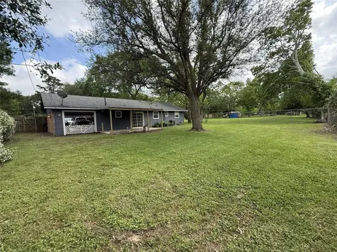 1902 Trinity Street League City TX 77573