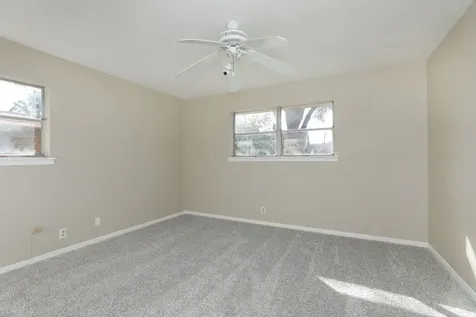 8235 Dover Street Houston TX 77061