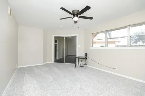 8235 Dover Street Houston TX 77061