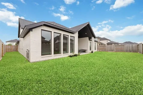 5511 Holly Hollow Lane Fulshear TX 77441