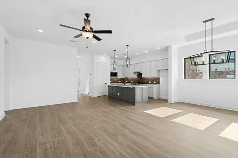 12123 Canal View Boulevard Mont Belvieu TX 77523