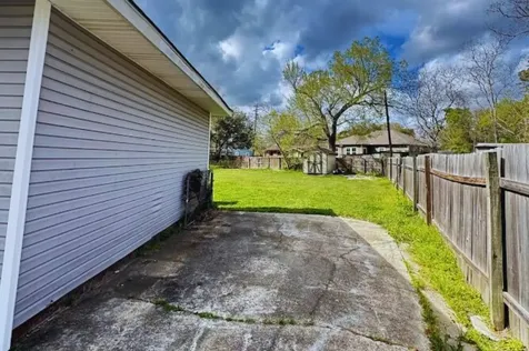 2 Pacific Circle Orange TX 77630