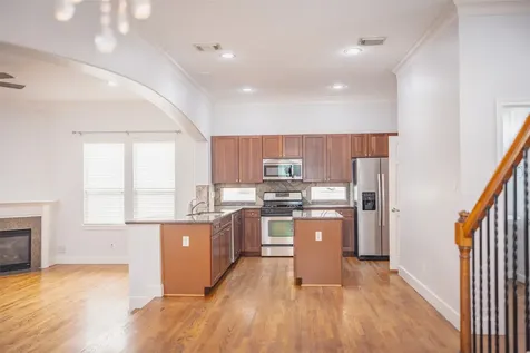920 W 26th Street Houston TX 77008