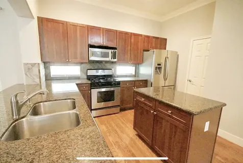 920 W 26th Street Houston TX 77008