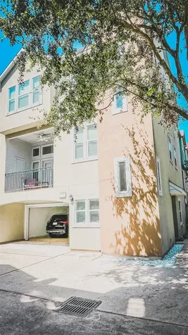 920 W 26th Street Houston TX 77008