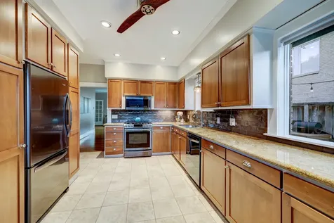 1754 Hawthorne Street Houston TX 77098