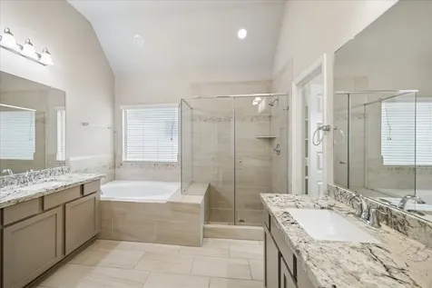 9628 Cambridge Manor Lane Houston TX 77045