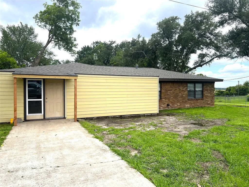 377 State Highway 75 N Huntsville TX 77320