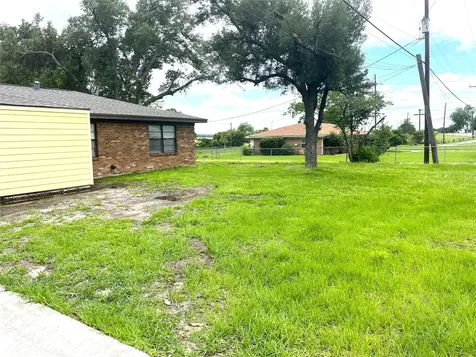 377 State Highway 75 N Huntsville TX 77320