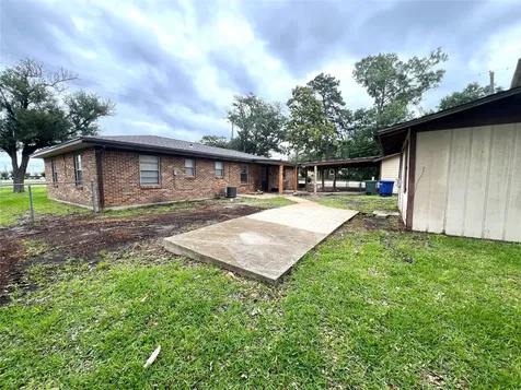 377 State Highway 75 N Huntsville TX 77320
