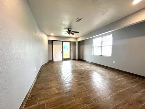 377 State Highway 75 N Huntsville TX 77320