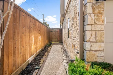 6703 Highclere Manor Lane Houston TX 77055