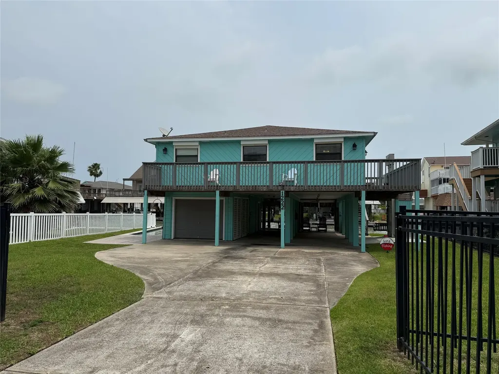 1222 Oahu Drive Galveston TX 77554