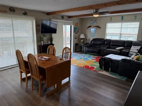 1222 Oahu Drive Galveston TX 77554