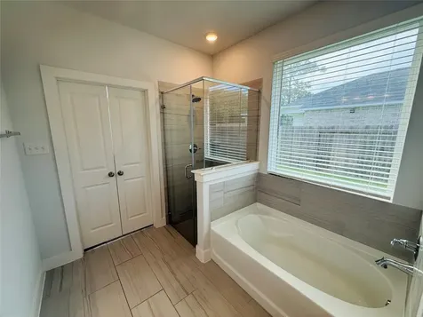 439 S Amherst Drive West Columbia TX 77486