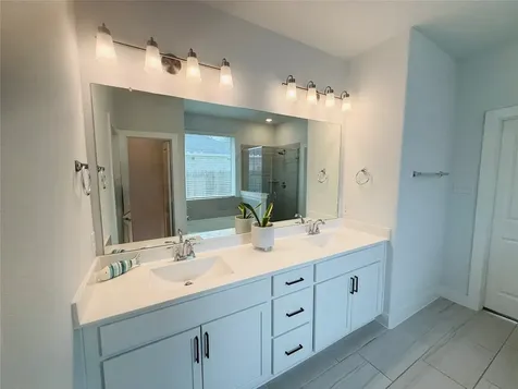 439 S Amherst Drive West Columbia TX 77486