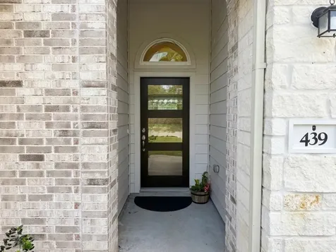 439 S Amherst Drive West Columbia TX 77486