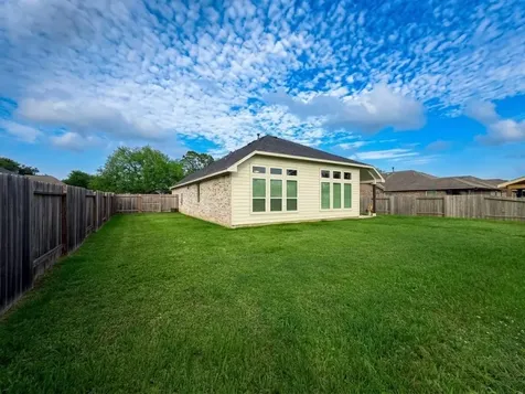 439 S Amherst Drive West Columbia TX 77486