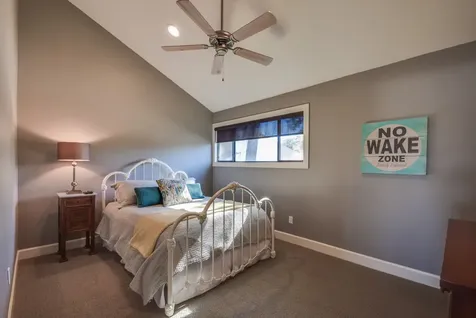 4002 Knollcrest Drive Montgomery TX 77356